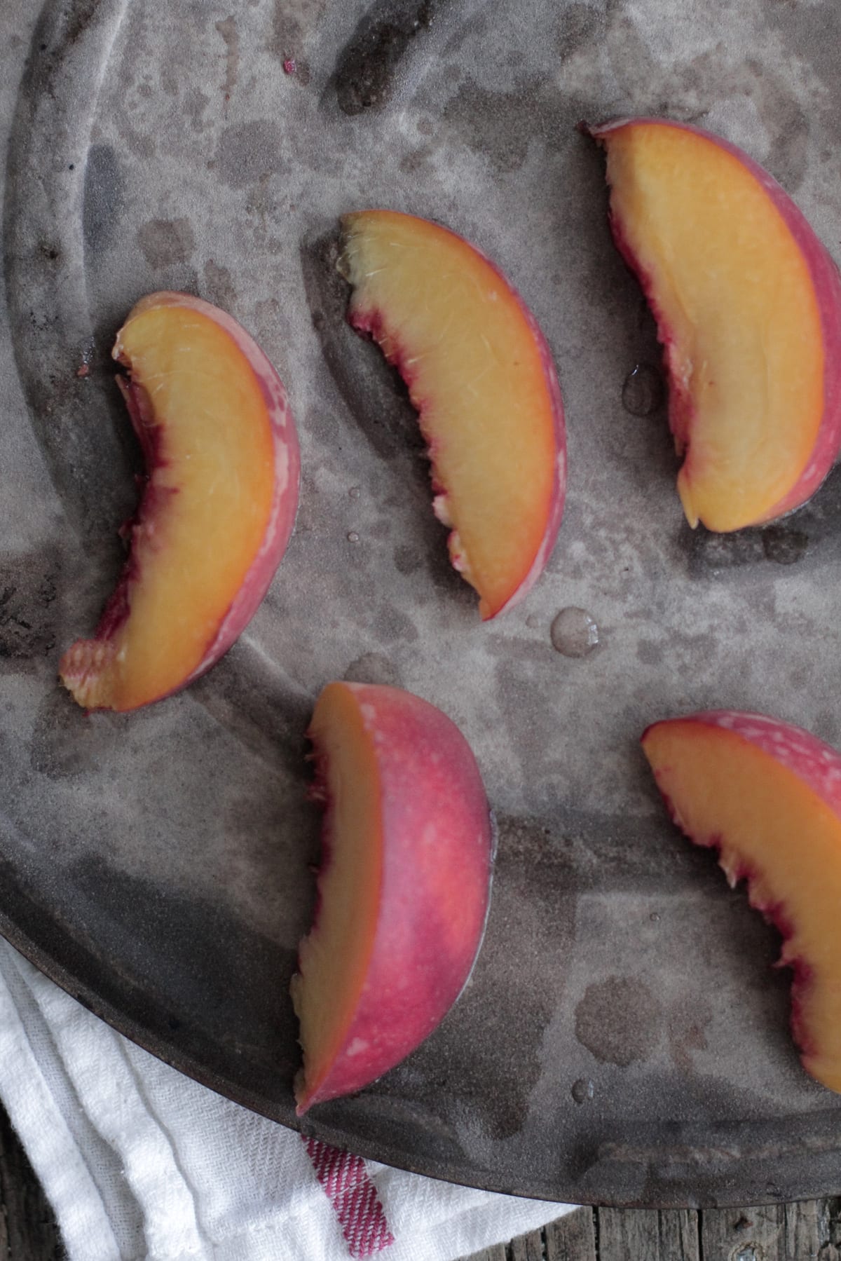 How to Store Peaches