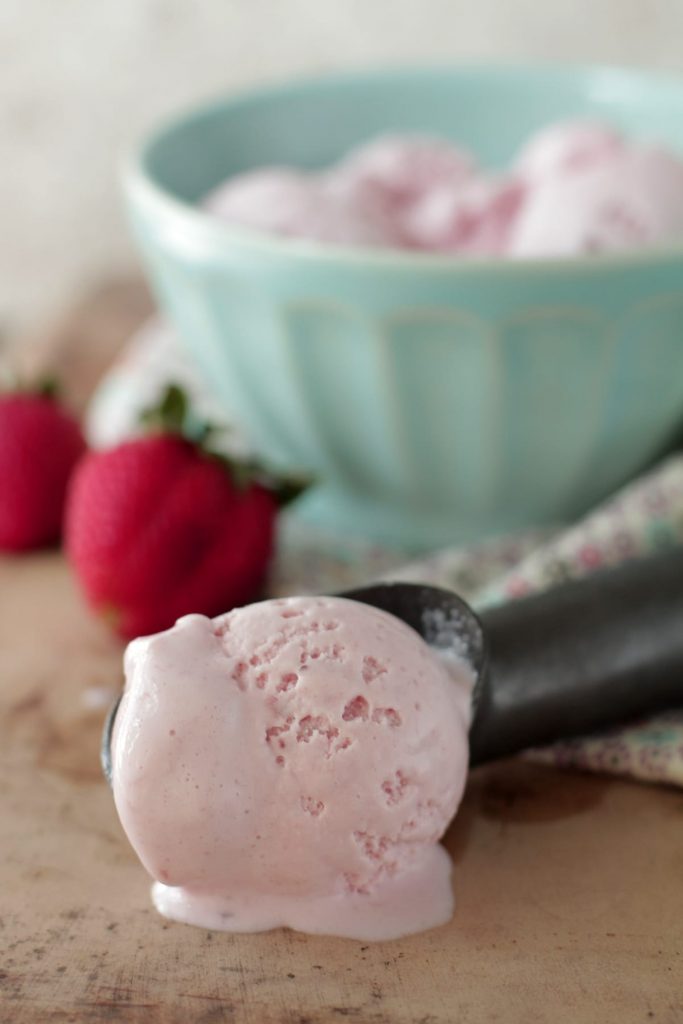 homemade strawberry ice cream