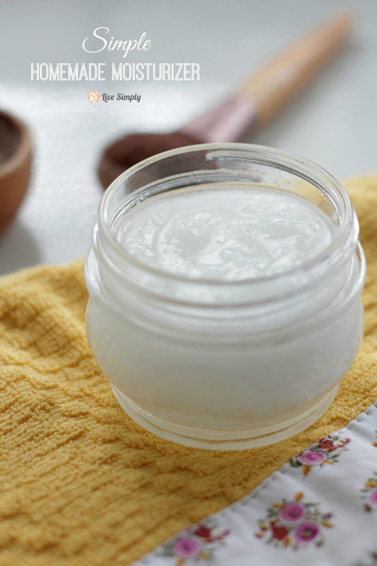 Simple homemade moisturizer. Just three basic ingredients. Nourishes the skin, naturally.