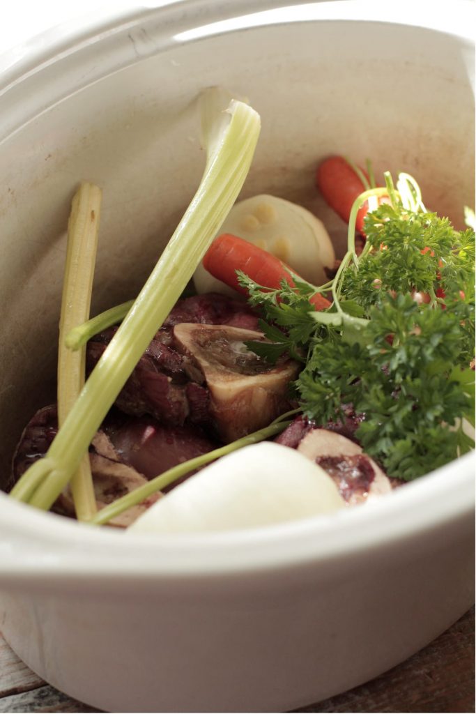 Ditch the canned and boxed broth with this easy recipe. Healthy and nourishing! Simple Homemade Beef Broth