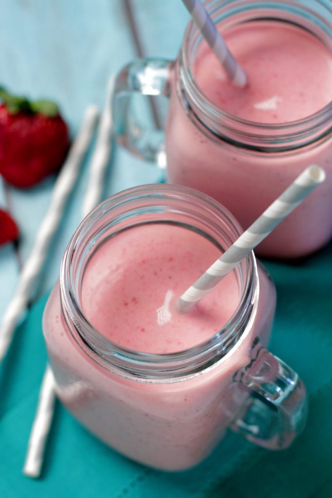 A smoothie so creamy, it can be passed as a milkshake. This strawberry milkshake smoothie is one that the whole family can indulge in and one I can proudly serve.