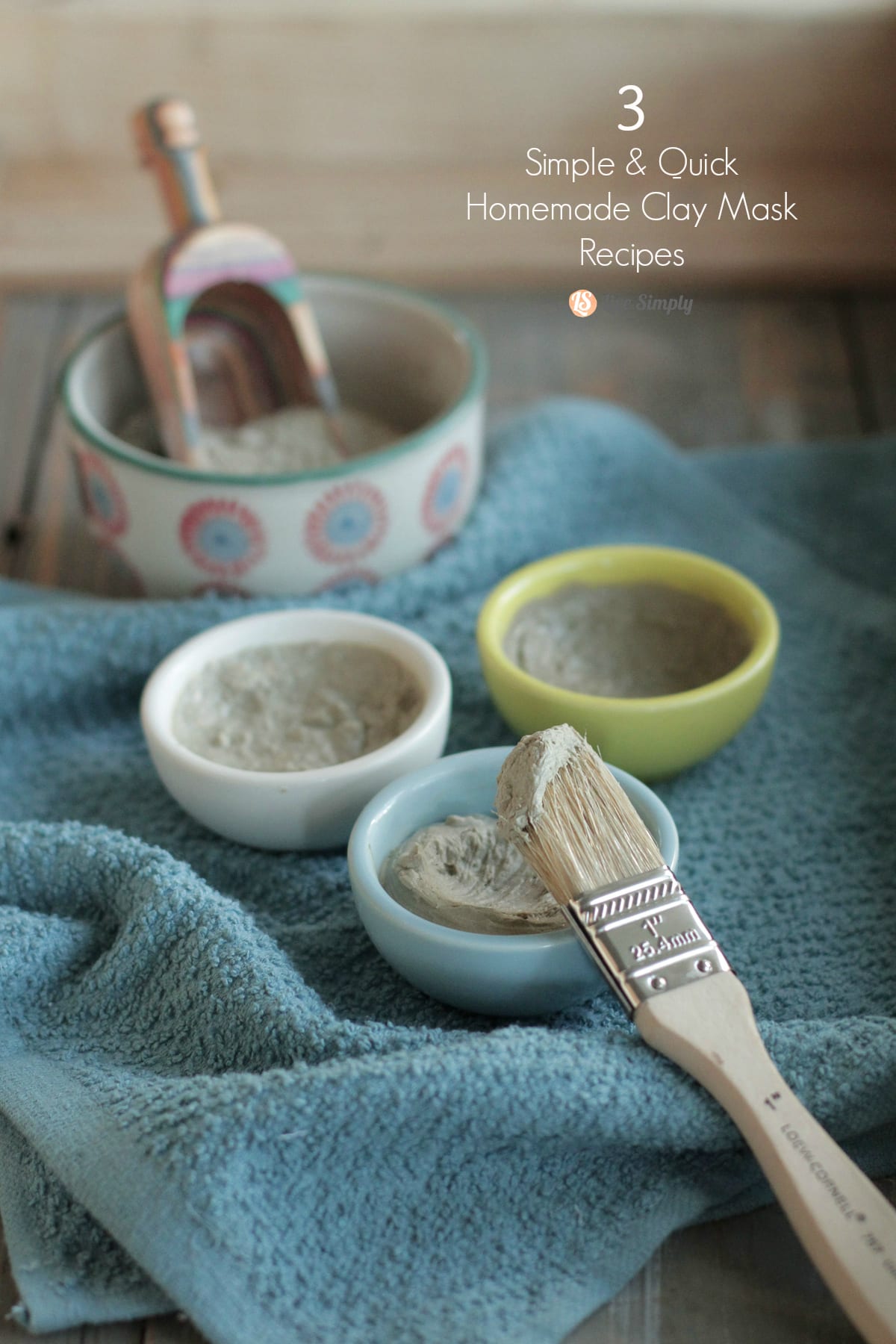 3 Simple & Quick Homemade Clay Mask Recipes