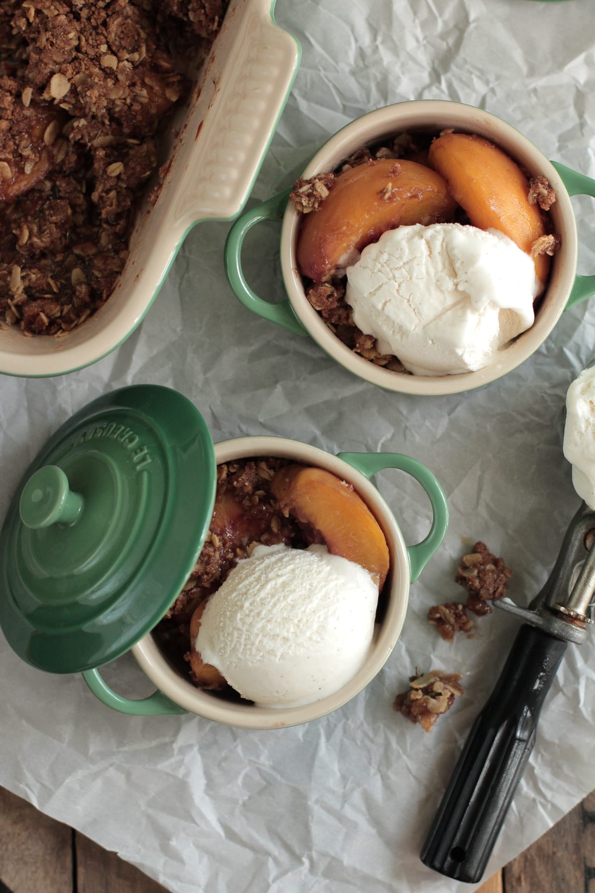Simple Summer Peach Crisp. The ultimate summer dessert that takes less than ten minutes to prepare