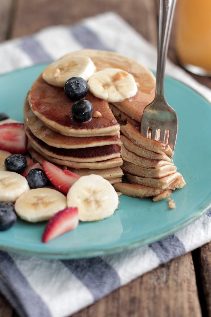 whole grain banana pancakes in the blender