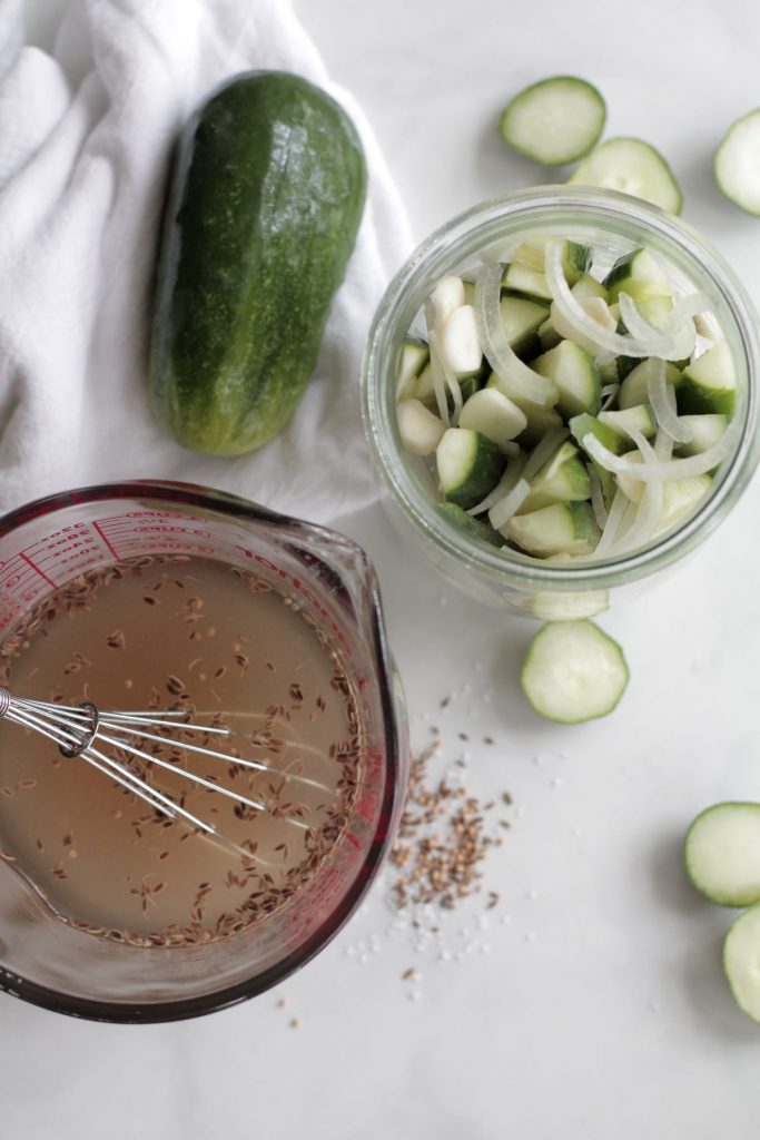 The EASIEST and BEST Homemade Refrigerator Pickles