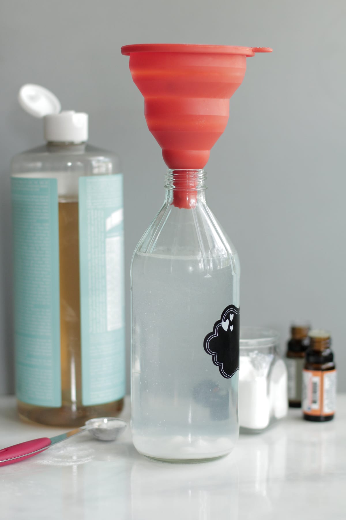 How to Make The Best Non-Toxic Natural Bathroom Cleaners - Live Simply