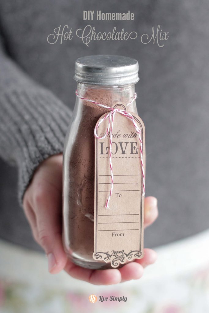 Homemade Hot Chocolate Mix (without refined sugar or milk powder)