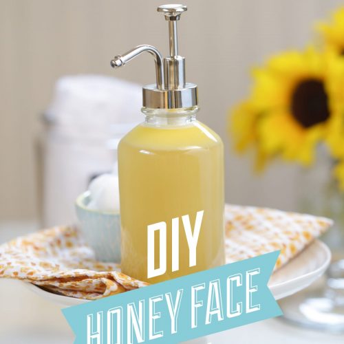 A super easy DIY homemade honey face wash that works to heal and cleanse skin. Only three ingredients!!