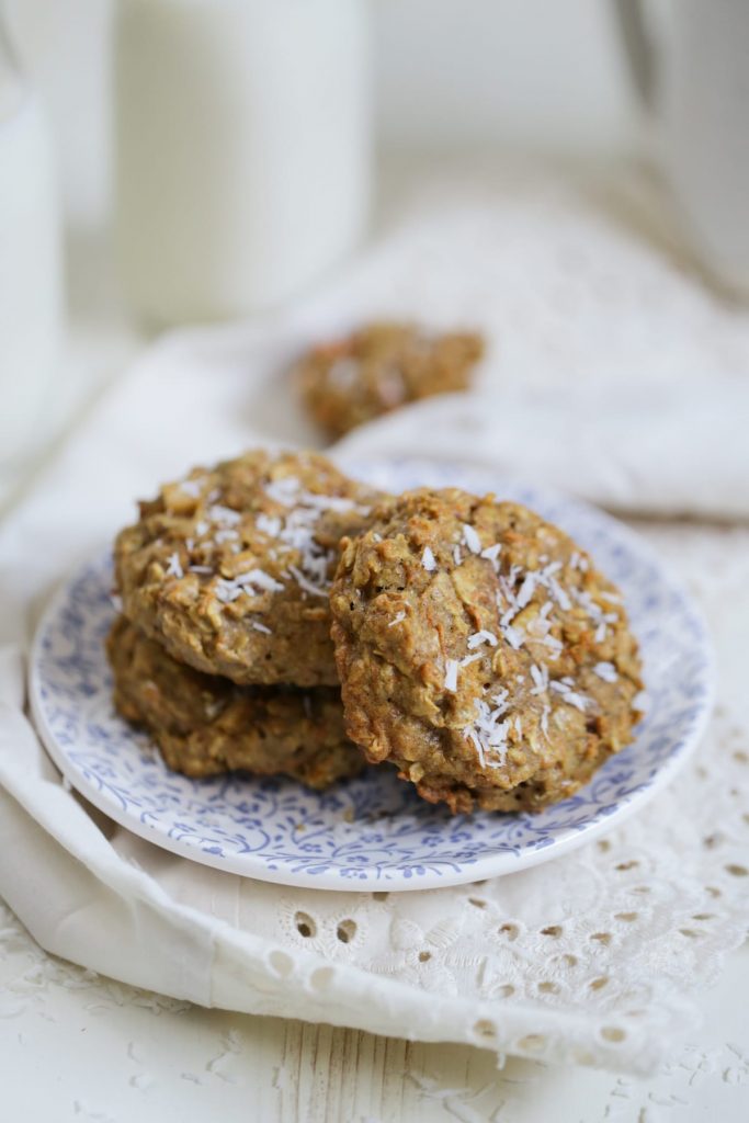 One Bowl Carrot Cake Breakfast Cookies: A healthy breakfast cookie made with oats and whole grain flour the whole family will love!