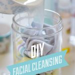 DIY Facial Cleansing Wipes: The simple way to clean your face and remove make-up naturally! Reusable, affordable, and all-natural!