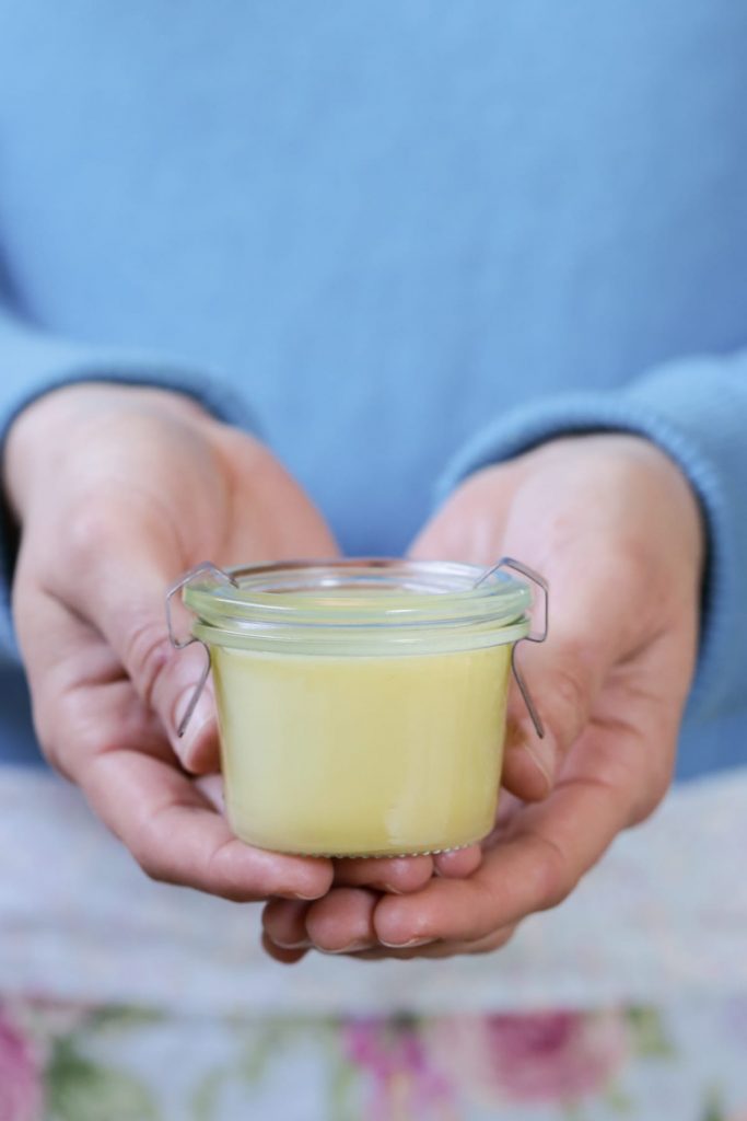 How to make DIY homemade healing boo boo cream, like homemade Neosporin 