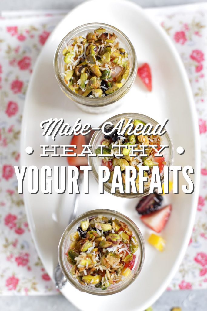 So good and healthy! Homemade fruit and yogurt parfaits you can make in advance for a super fast and healthy weekday breakfast. Perfect for the whole family.