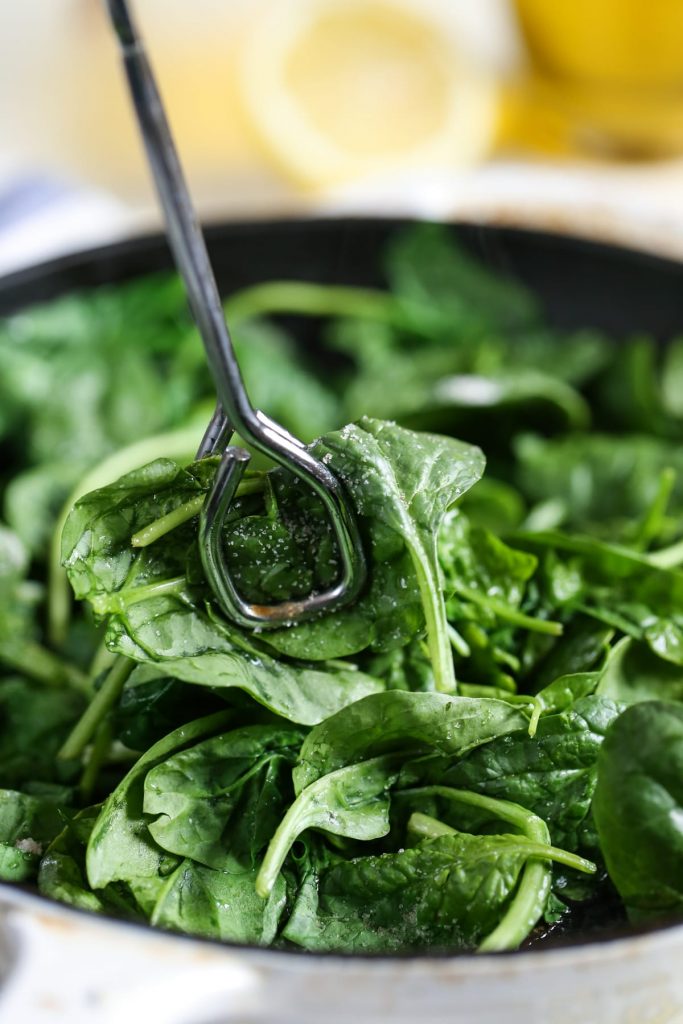 The best and easiest way to prepare greens (spinach, chard, or kale). 10 minutes and four ingredients! 100% healthy and delicious!