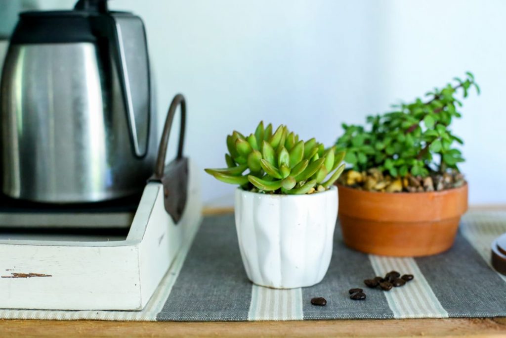 DIY Black Pipe Coffee Bar Station. Don't spend several hundred on a table like this when you can make your own!