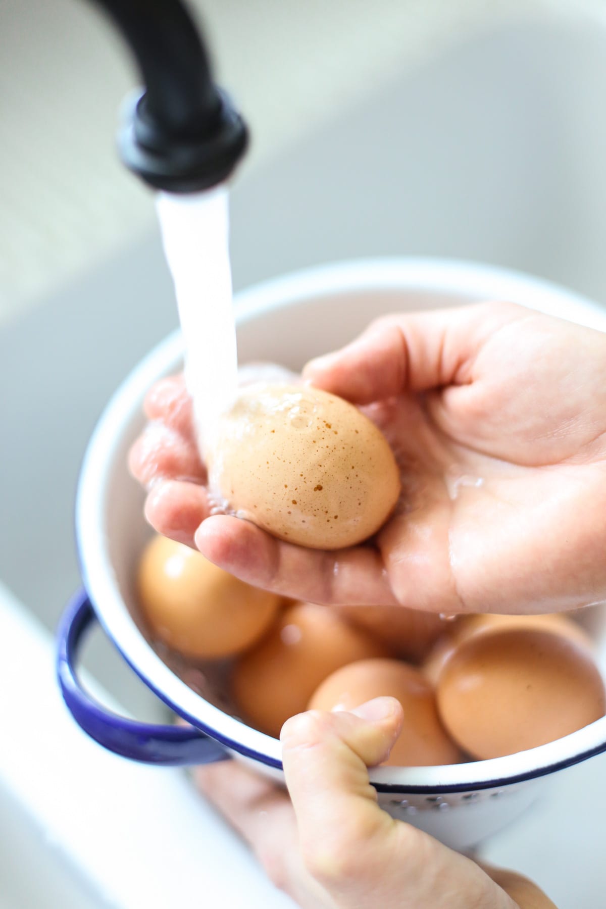 Omelet cups are the ultimate make-ahead busy morning meal or lunch. They will last well for 2 months in the freezer and in the fridge for 3-4 days. Just reheat the egg cups and serve. Easy peasy, healthy, and scrumptious!