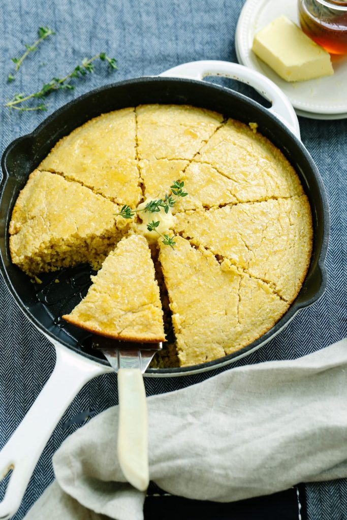 Easy Homemade Skillet Cornbread: Super easy recipe with only REAL FOOD ingredients!