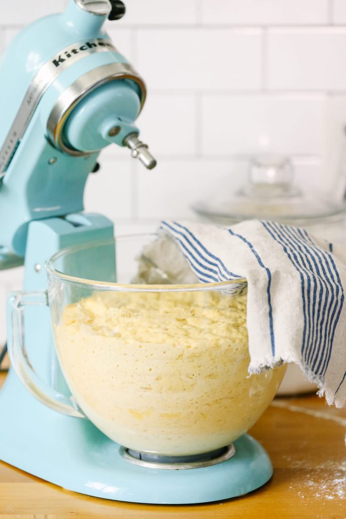 Des petits pains moelleux et légers, naturellement sucrés, 100% réels et même nourrissants. C'est si bon ! Congelez-les pour gagner du temps. Ils font aussi d'excellents pains à sandwichs.