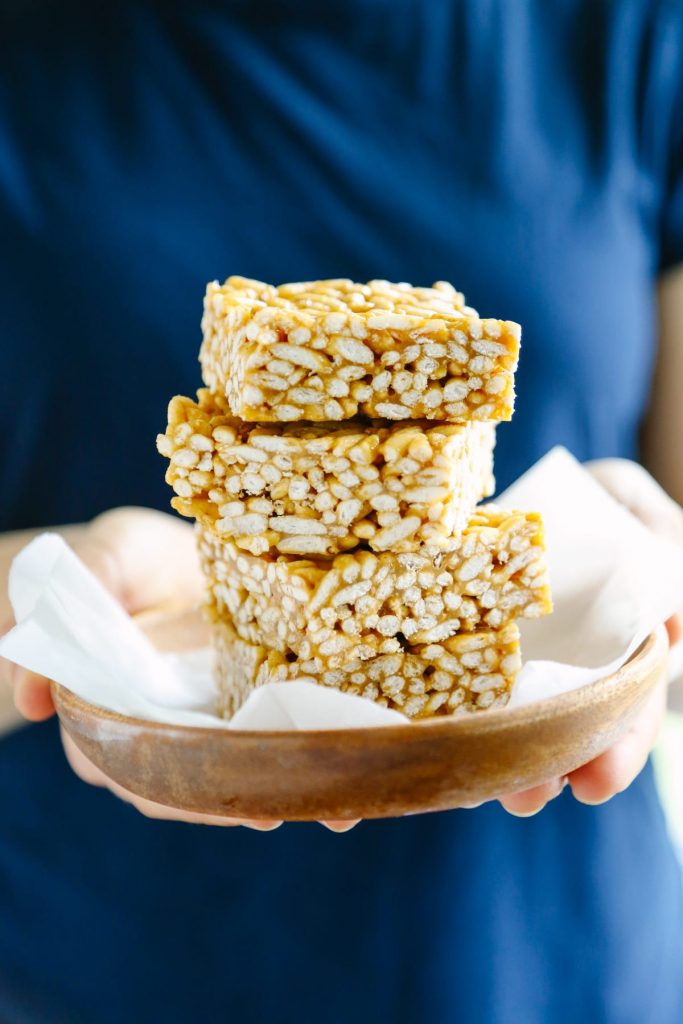 I CAN'T stop eating these crispy rice treats! Sooo good! Plus, they are made with 100% natural ingredients: puffed brown rice, honey, nut butter, butter, and vanilla extract. That's it! No bake, too.