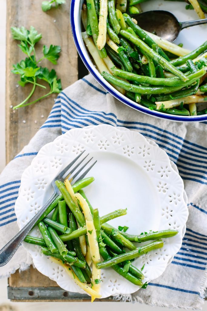 These are simply the BEST green beans EVAH! So simple and easy like dinner should be!