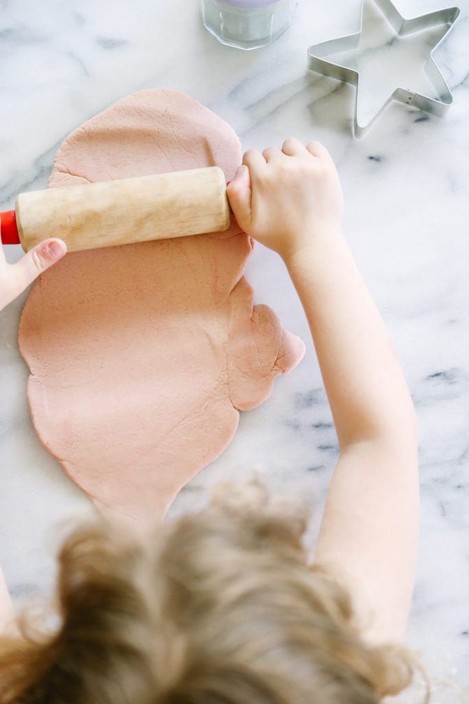 How to Make Play Dough. Kids don't need expensive toys to have fun! This easy recipe for homemade playdough will get your kids in the kitchen and give them a great toy to play with.