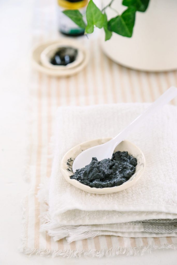 Draw out the unwanted dirt and oils on your face with this soothing and cleansing charcoal face mask! Seriously, this mask is amazing!