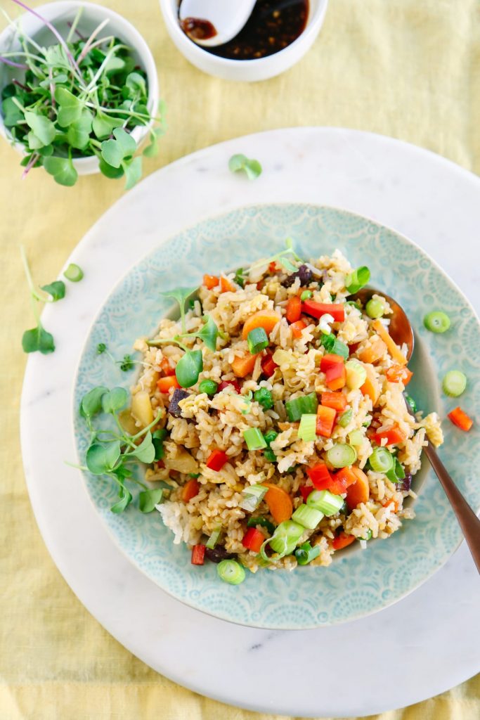 By easily prepping your rice a head of time, this 15-Minute Vegetarian Fried Rice recipe will soon become a family favorite as an easy dinner idea every week!