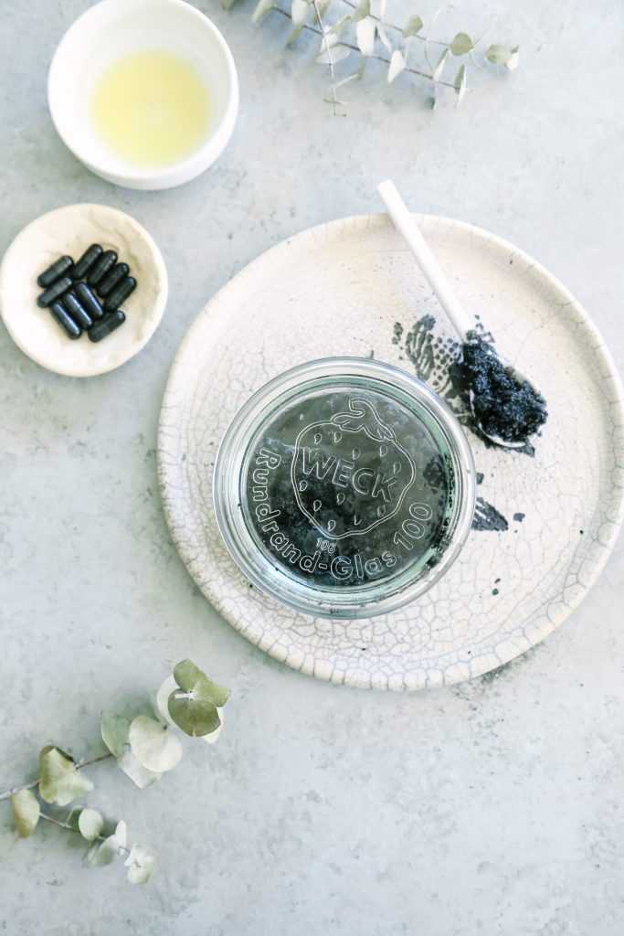 Super easy activated charcoal scrub for your face. Leaves my skin clean and refreshed. Love this! And who knew charcoal was so easy to find, and has so many uses?