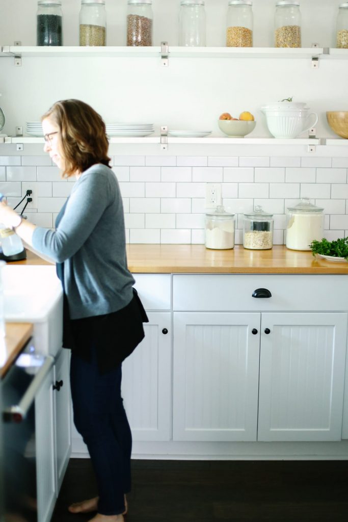 I had no idea the importance behind cleaning your dishwasher. Wow! This explains how to clean the dishwasher naturally.