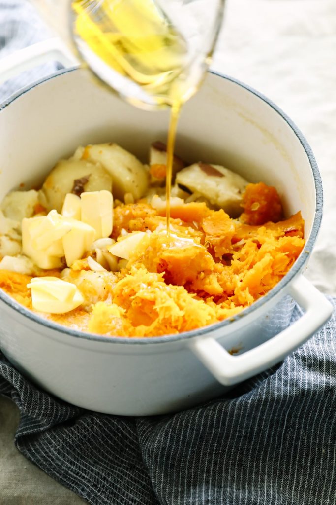 I love this nutrient-rich take on mashed potatoes. Mashed potatoes with roasted butternut squash and garlic, olive oil and broth. So easy! So good!