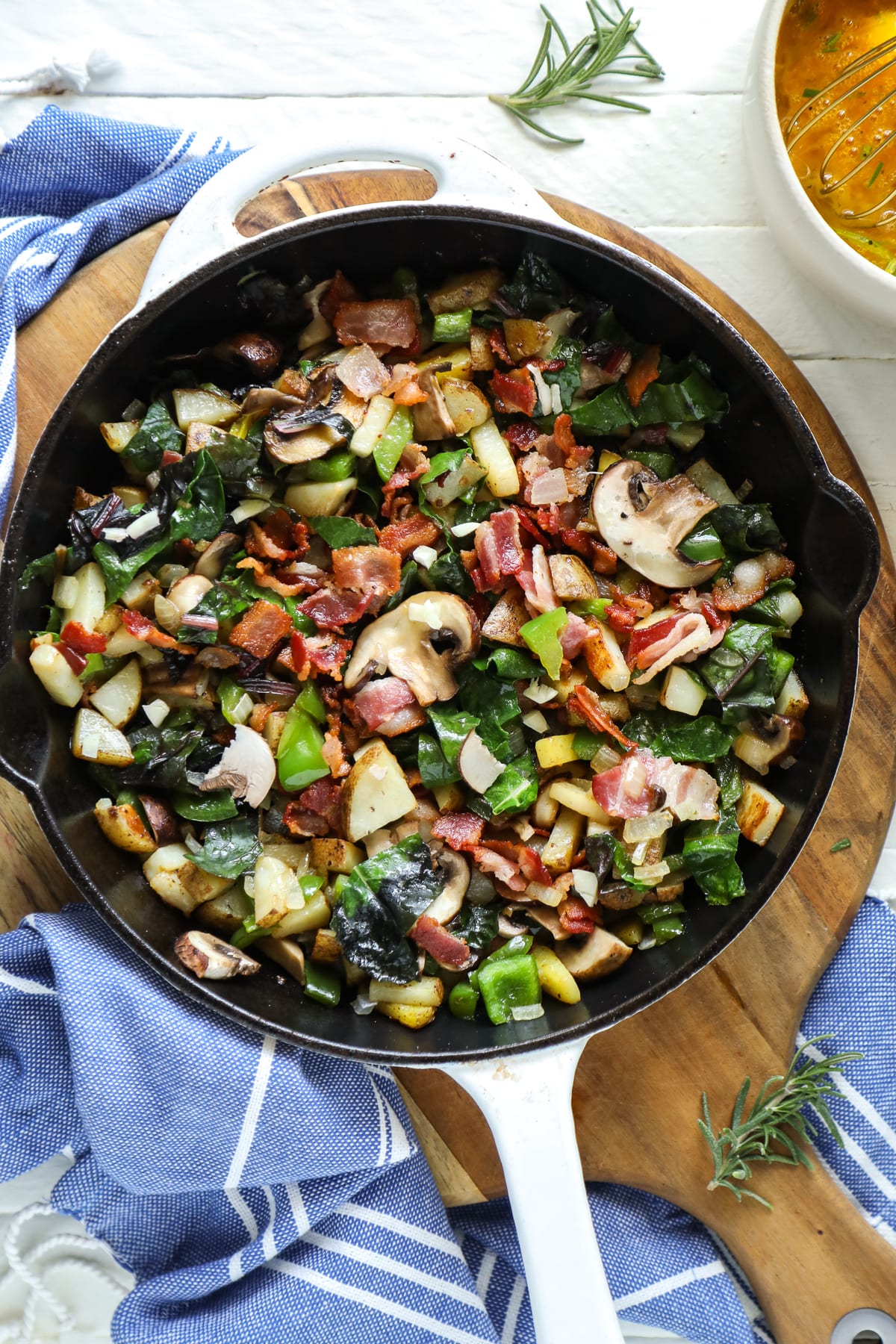 Garden Vegetable Breakfast Skillet With Bacon – Can't Stay Out of