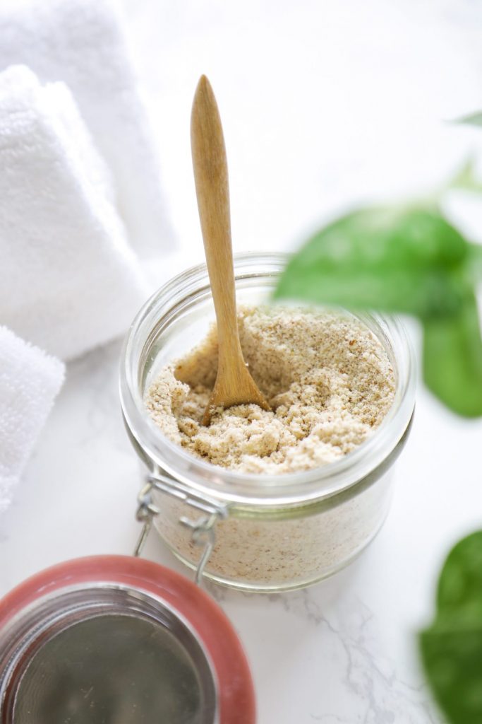 The oats, almonds, and mineral-rich salt gently remove dead skin cells. Combine the powder with a liquid to create a gentle exfoliator.