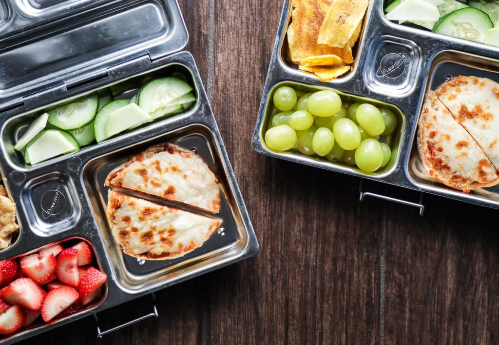 Real Food LunchBox Inspiration! Eating at school doesn't have to be complicated. Just stick to nourishing, unprocessed, real food that your kids will love and will eat.