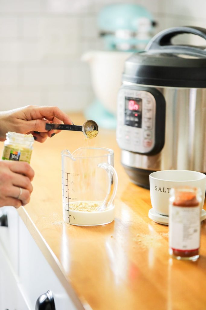 So easy! Made in the Instant Pot. The best Instant Pot macaroni and cheese.