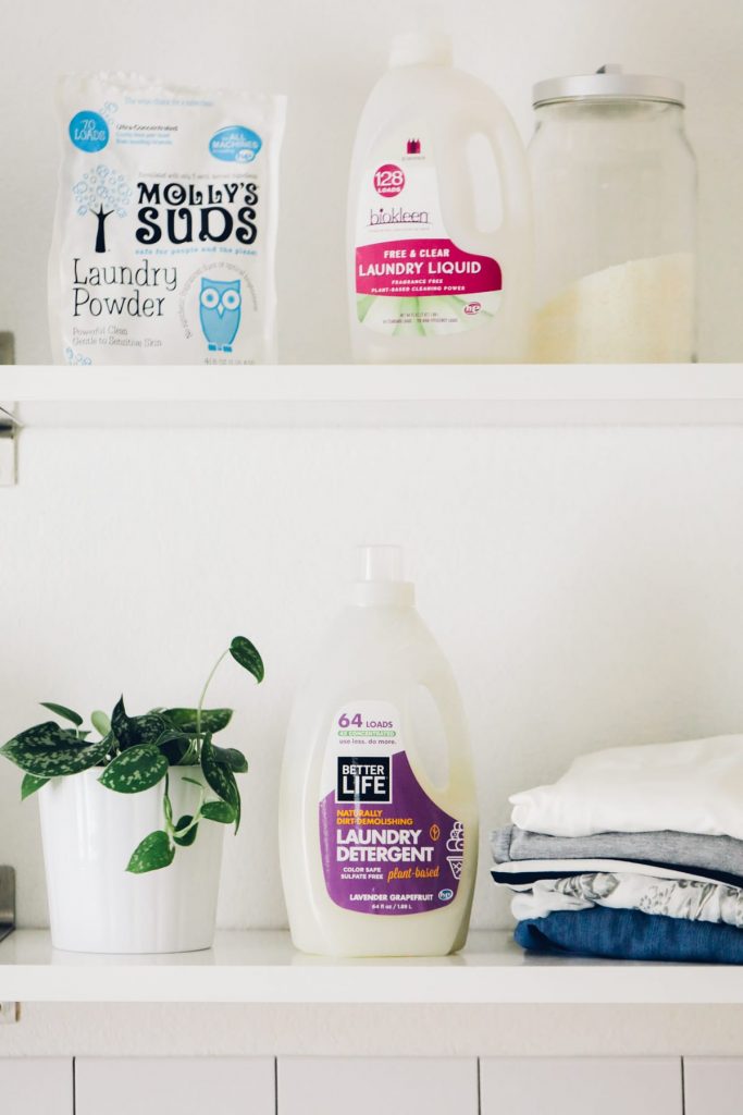 The best natural, non-toxic laundry soap and detergent options I've tried! Easy-to-find brands and homemade do it yourself options for laundry.