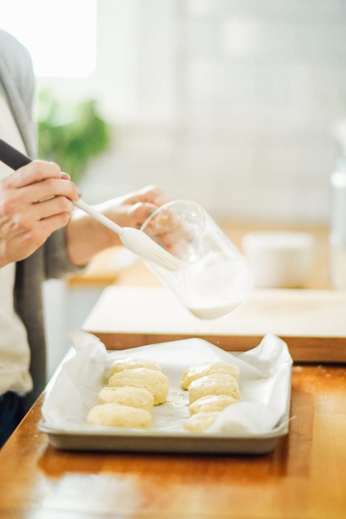 Easy to make homemade biscuits made ancient einkorn flour. These biscuits are perfectly fluffy and also delightfully flaky. 