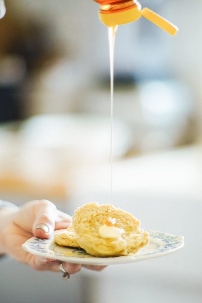 Easy to make homemade biscuits made ancient einkorn flour. These biscuits are perfectly fluffy and also delightfully flaky. 