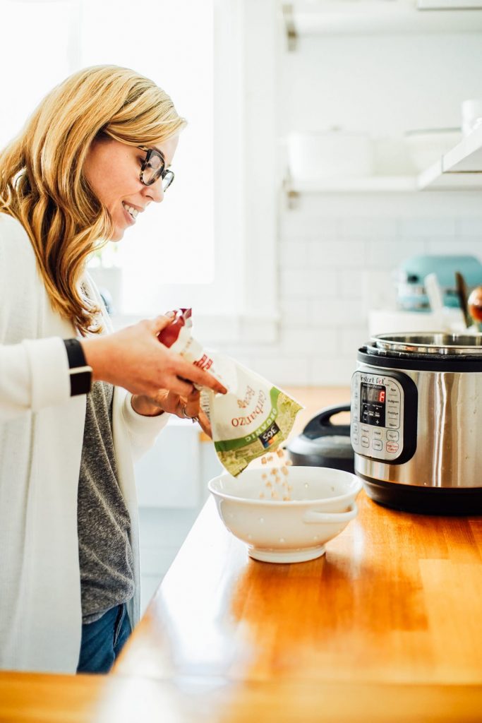 Homemade Hummus Made in the Instant Pot