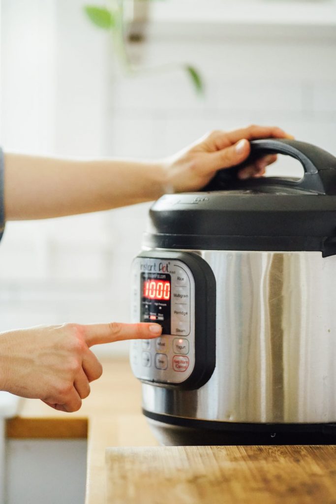 Setting the Instant Pot to 10 hours to culture/ferment the yogurt