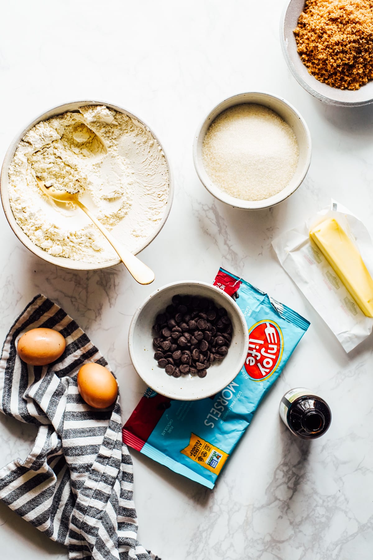 ingredients for chocolate chip cookies 