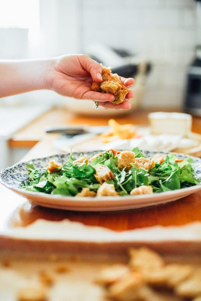 Arugula-Peach Salad with Lemon Vinaigrette