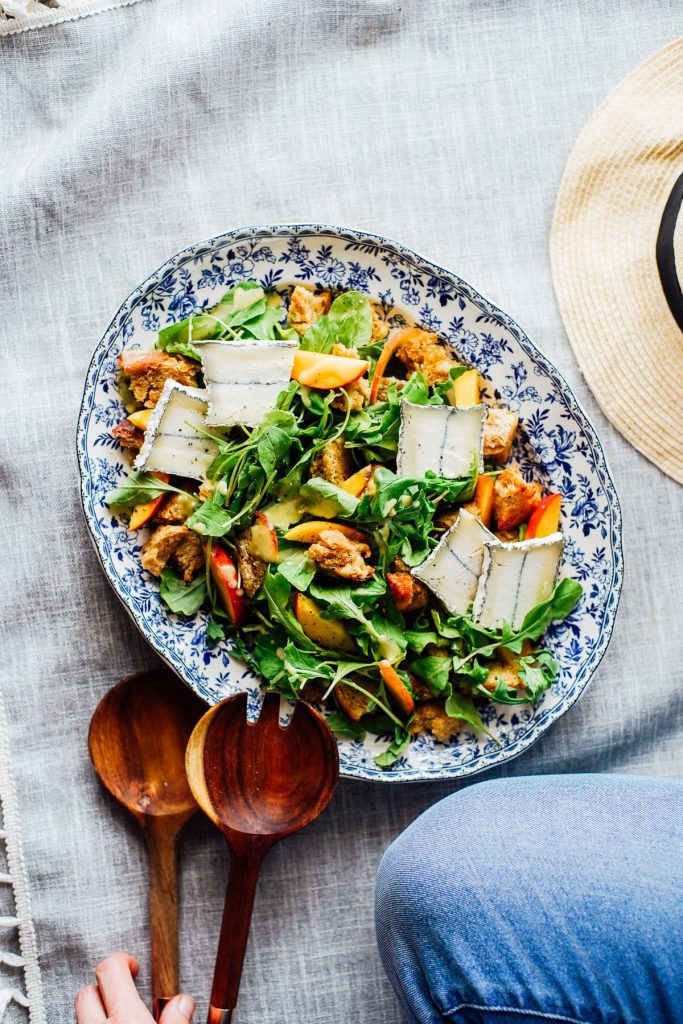 Arugula-Peach Salad with Lemon Vinaigrette