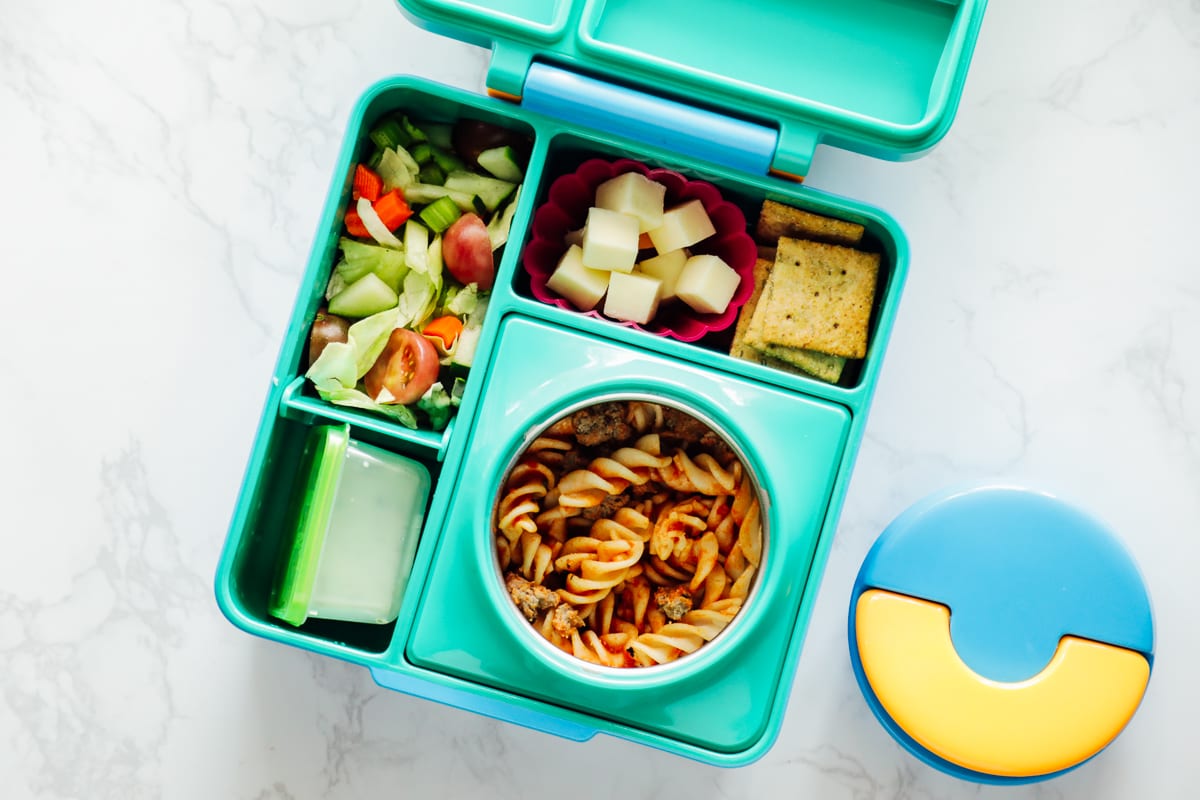 meatballs and spaghetti for hot school lunch