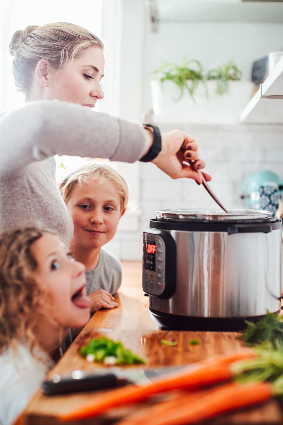 Making food for a hot lunch