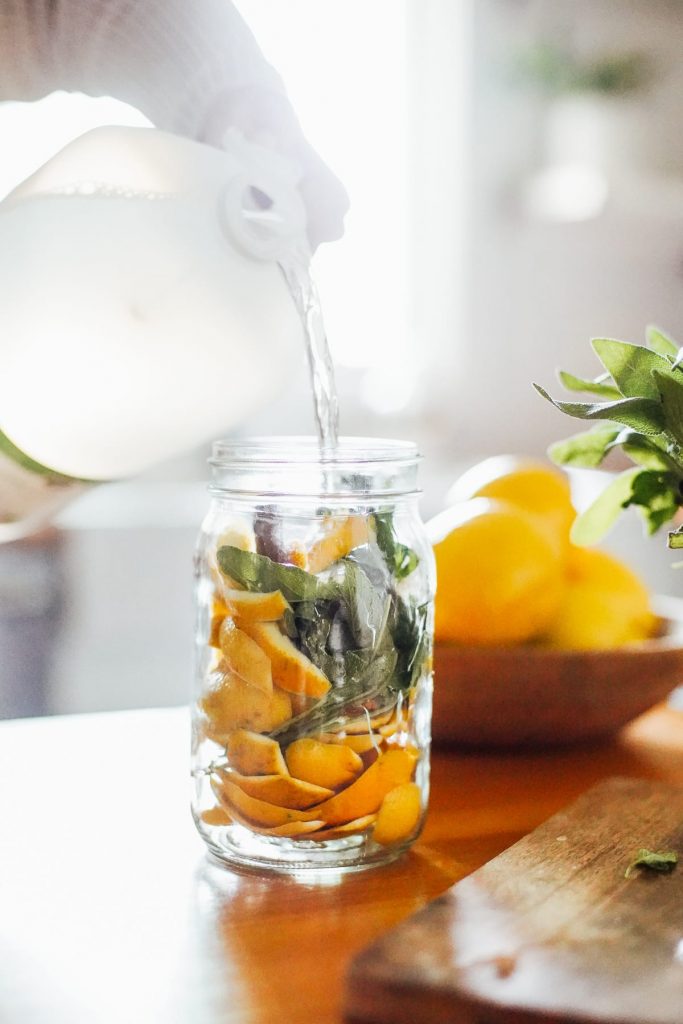 making orange peel vinegar to use in an all purpose cleaner