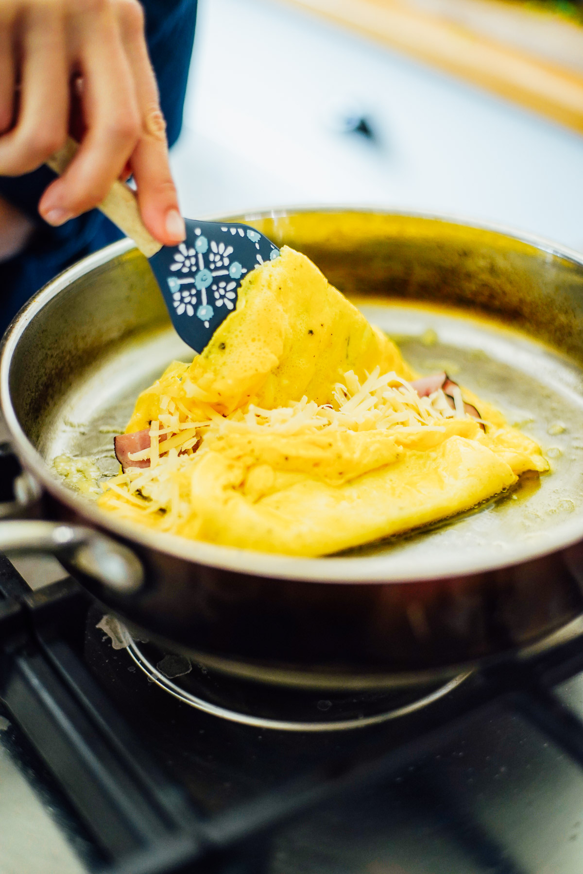 Easy Egg Cheese Omelette Recipe (with Veggie & Ham Option)