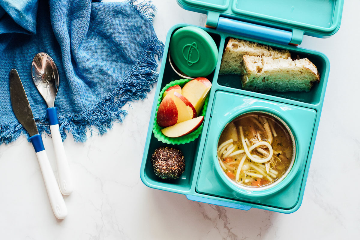 How to Keep Lunch Warm or Cold in The Lunchbox Live Simply